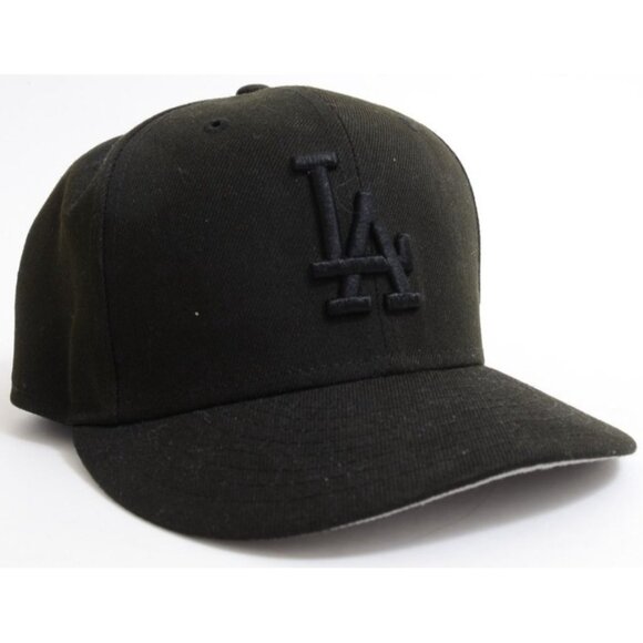 Los Angeles Dodgers New Era Black on Black 9FIFTY Team Snapback Adjustable Hat - Picture 1 of 5